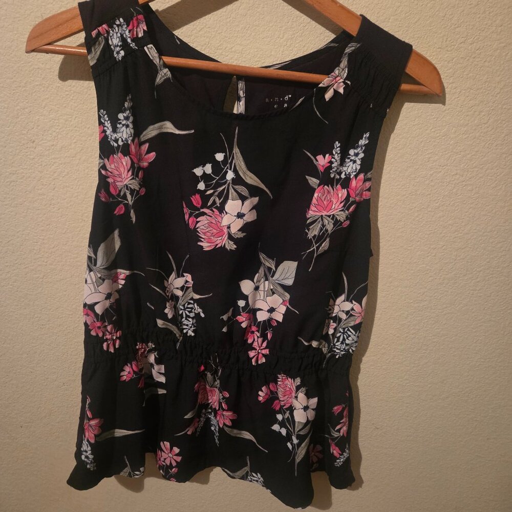 Women's floral top